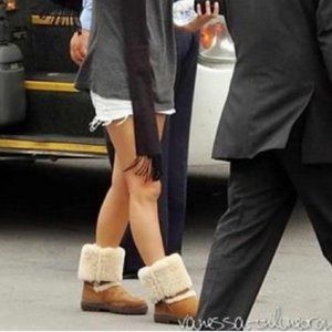 Vintage Ugg Sundance Short boot in Chestnut Size 7